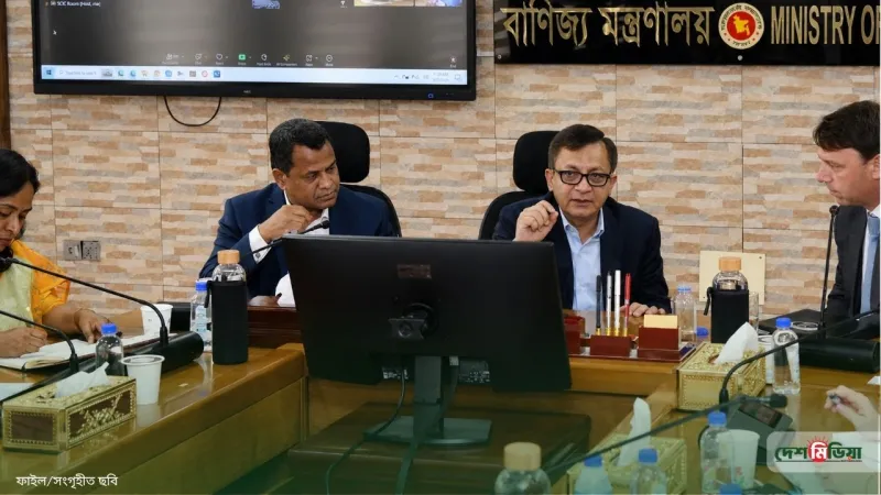 যুক্তরাষ্ট্রের সাথে বাণিজ্য চুক্তি: ‘অহেতুক আতঙ্কিত হবেন না’, দেশবাসীকে আশ্বস্ত করলেন বাণিজ্যমন্ত্রী