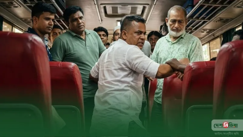 টিকিট ছাড়াই দাপট: ‘চট্টলা এক্সপ্রেসে’ টিকিটধারী যাত্রীদের মারধর, ভিডিও ভাইরাল
