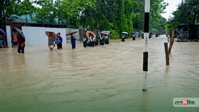 ৪৩ বছরের রেকর্ড বৃষ্টিতে বিপর্যস্ত জনজীবন, স্থগিত হলো চট্টগ্রাম বোর্ডের এইচএসসি পরীক্ষা