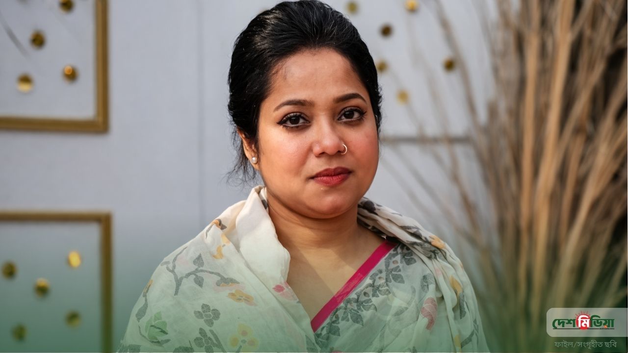 "বিপ্লব" রহস্য না কি পুরোনো জেদ? রবি চৌধুরীর পরকীয়ার অভিযোগ নিয়ে এবার বিস্ফোরণ ঘটালেন ডলি সায়ন্তনী