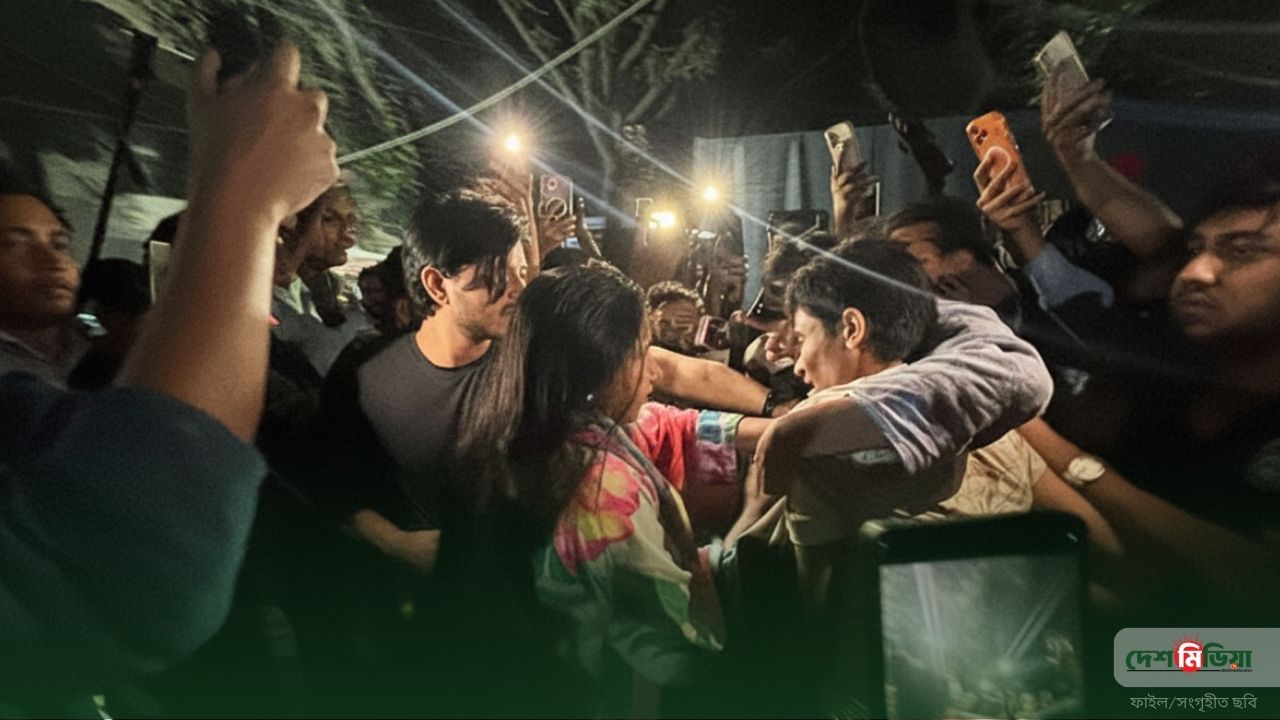 ৭ মার্চের ভাষণ বাজানোকে কেন্দ্র করে উত্তেজনা: ইমিসহ তিন ছাত্রলীগ নেতা সন্ত্রাসবিরোধী আইনে কারাগারে