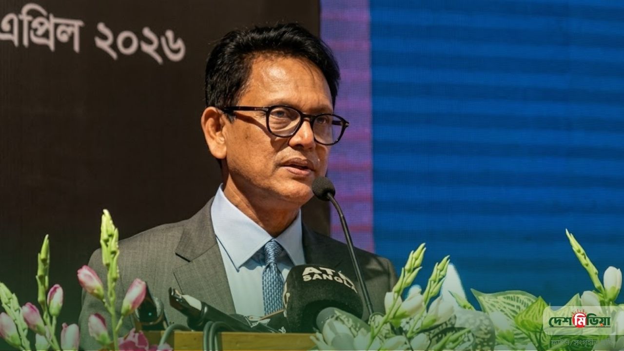 পরীক্ষায় কড়াকড়ি ও পদত্যাগের দাবি: আন্দোলনরত শিক্ষার্থীদের সরাসরি বার্তা ড. মিলনের