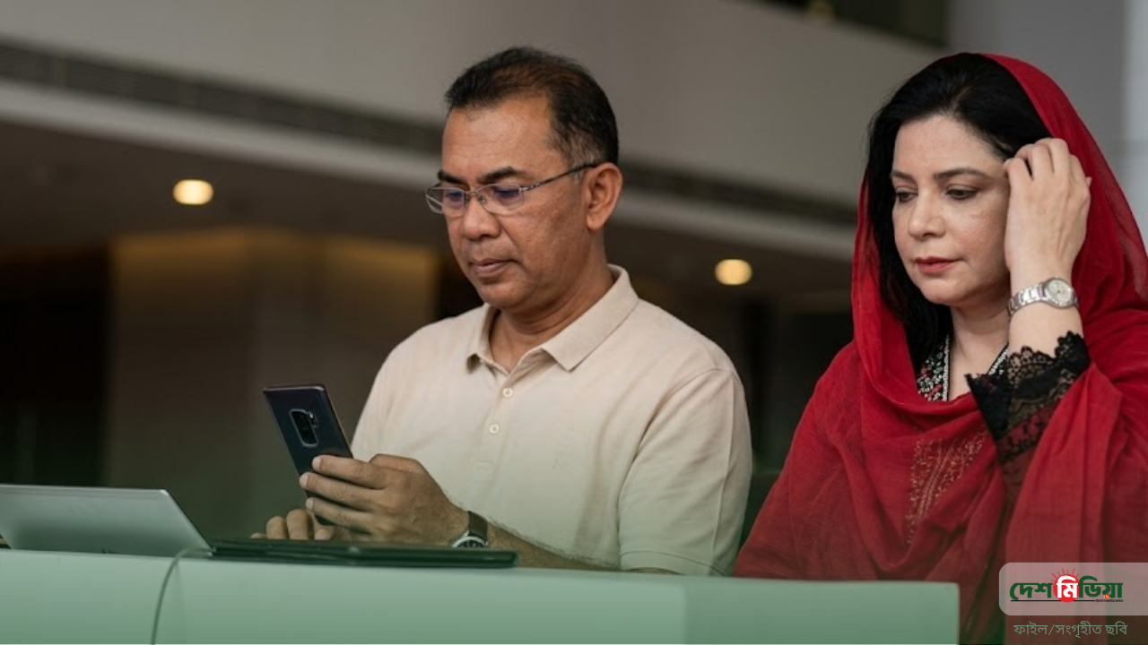 বগুড়া থেকে শুরু হলো নতুন দিগন্ত; নারীদের হাতে ‘ফ্যামিলি কার্ড’ তুলে দিলেন প্রধানমন্ত্রী